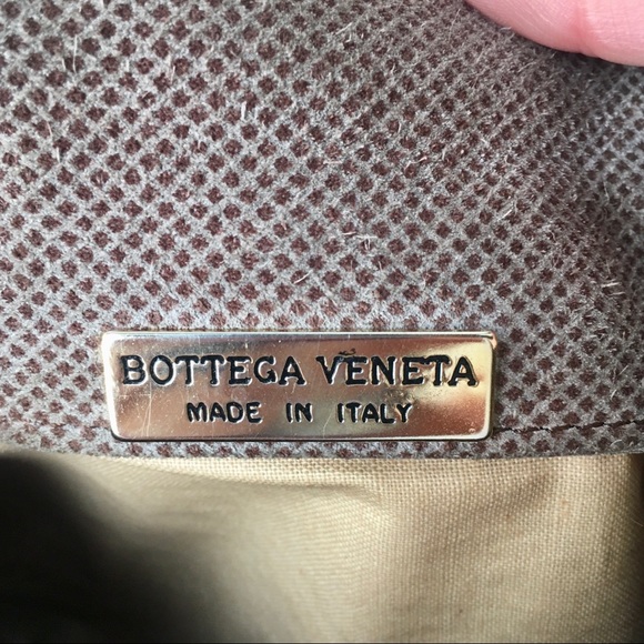 Bottega Veneta taupe patterned suede mini bag - Picture 5 of 9